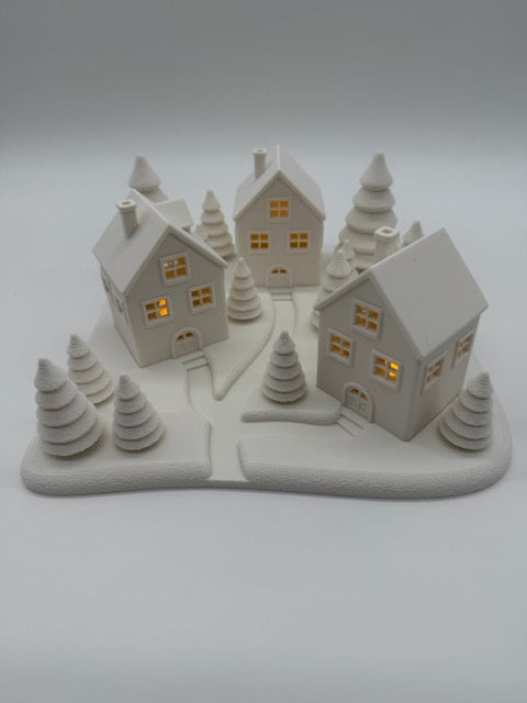 Sfeervol Kerst Dorpje met LED Verlichting – Witte Kerstdecoratie voor een Warm Winterhuis