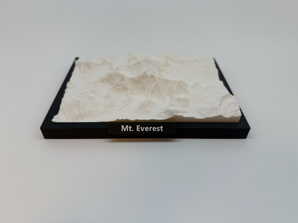 3D Geprinte Miniatuur van Mount Everest – Gedetailleerd Reliëfmodel van de Hoogste Berg ter Wereld - Premium Quality