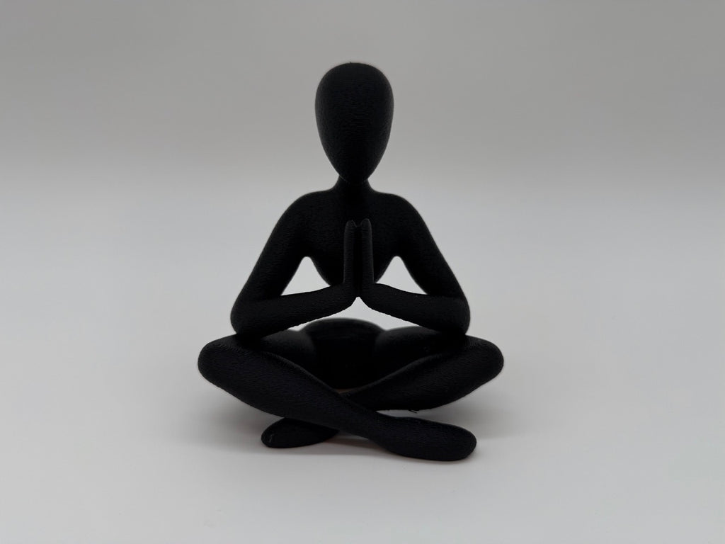 Minimalistická soška jógy - dekorace pro meditaci a všímavost - prvotřídní kvalita