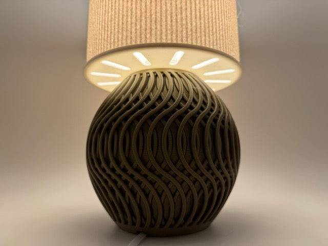 Moderne Tafellamp 'Marble' met Marmerpatroon Kap en Stijlvol Geometrisch Onderstel – Sfeervolle Verlichting