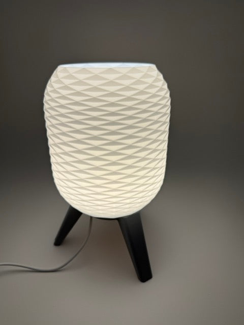 Design Tafellamp 'Switch' met Geometrisch Patroon en Zwart Onderstel – Moderne Sfeerverlichting
