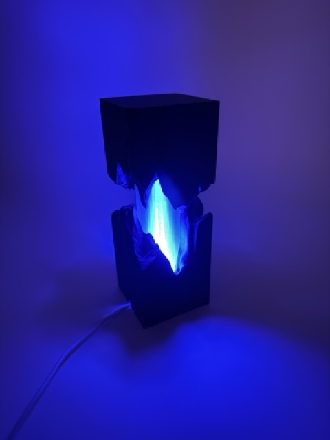 Design Tafellamp 'Split' met Gespleten Zwart Design en Kleurenwissel – Sfeerlamp met Afstandsbediening